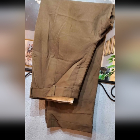 Vintage Hart Schaffner & Marx Pure Virgin Wool Pleated Pants / Size 36 x 41 - Picture 2 of 9